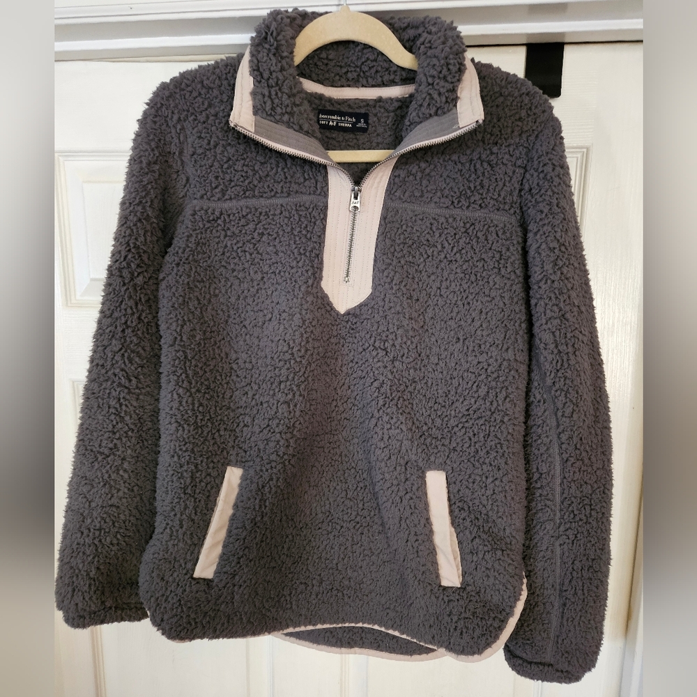 Abercrombie & Fitch sherpa